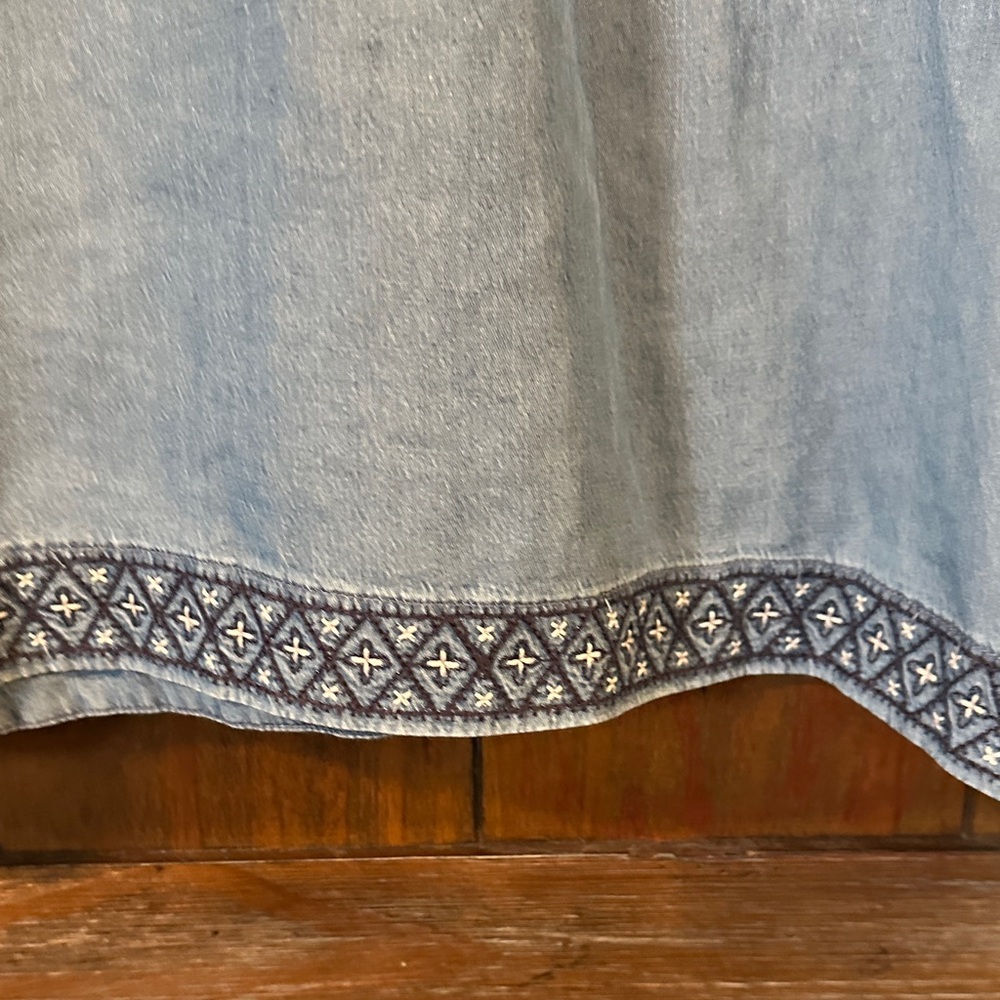 J. Jill Blue Boho Embroidered dress. Perfect for casual outings. - Picture 5 of 6
